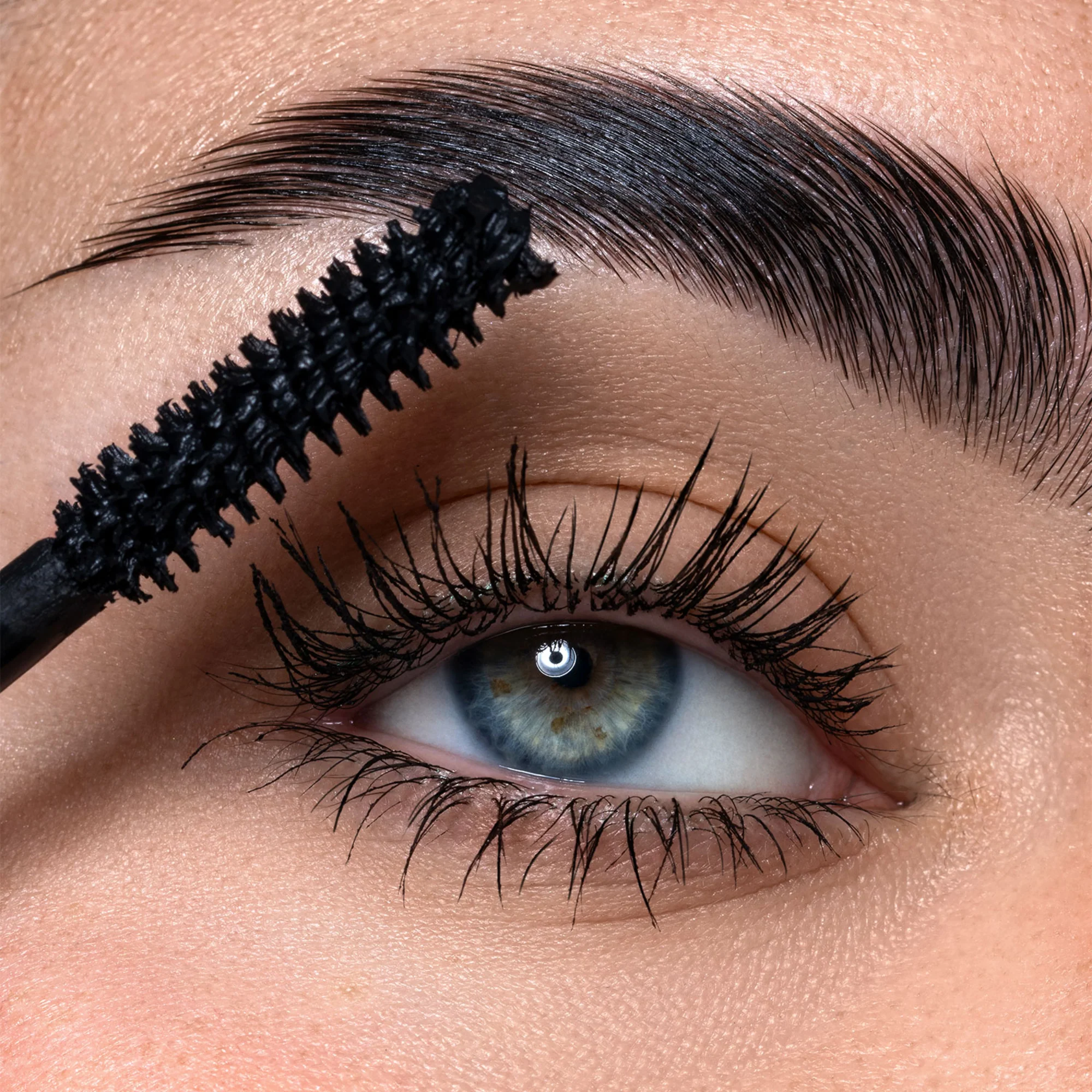 Máscara De Pestañas Astra Volume Mascara Waterproof Nro. 01 Black X 13Ml - Image 4